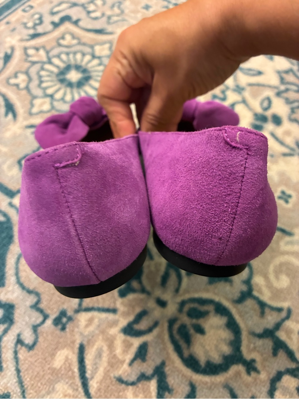 Banana Republic Purple Suede Bow Pointed-Toe Flats. Size 9. - Picture 5 of 6